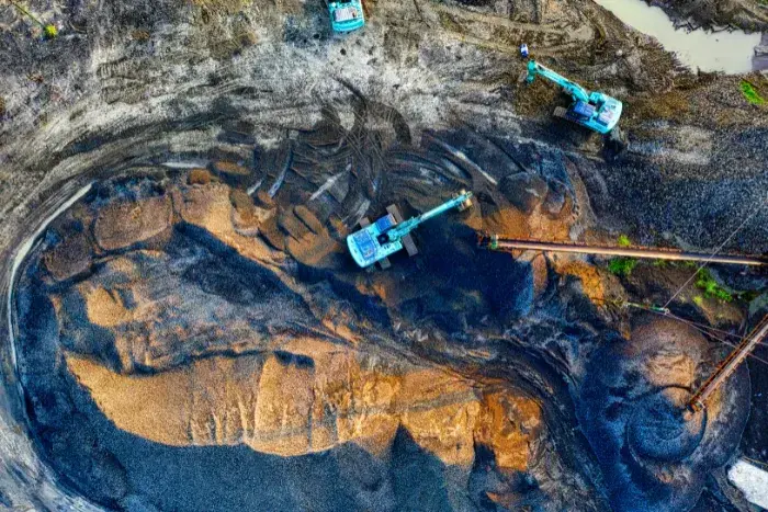 Best ASX mining stocks to encash commodity rush