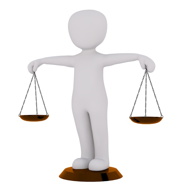 Real Estate or Stock Market Investment  A brief guide for decision making
