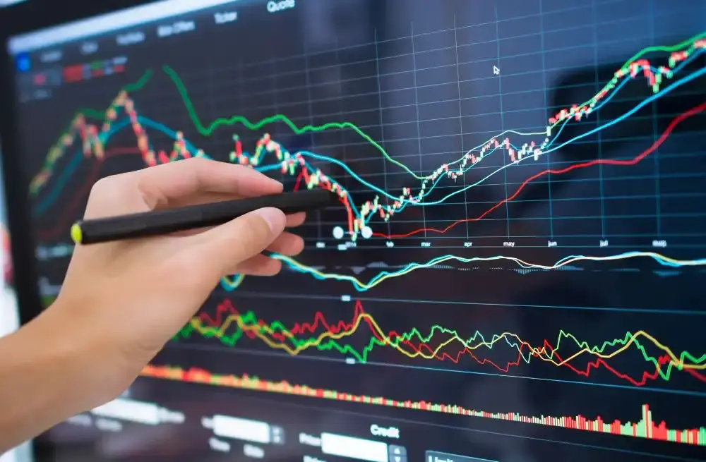 Kroger Co. (NYSE: KR)