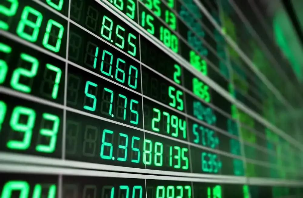 American Express Company (NYSE: AXP)